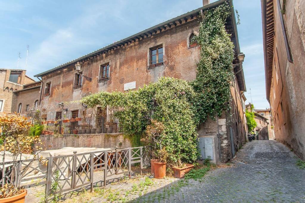 شقة L'Antico Borgo Di Trastevere روما المظهر الخارجي الصورة