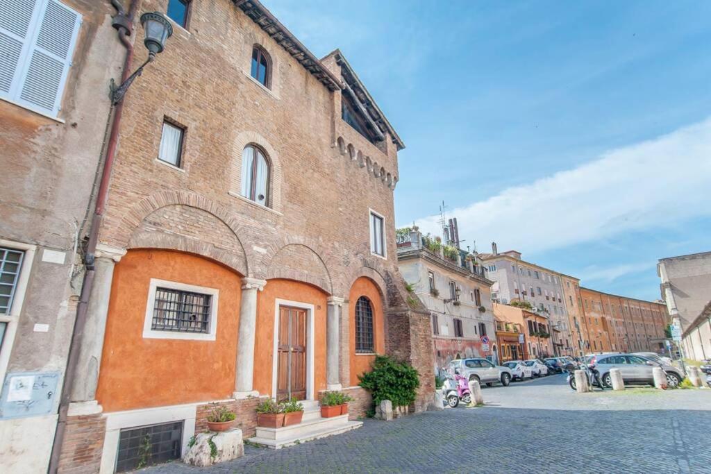 شقة L'Antico Borgo Di Trastevere روما المظهر الخارجي الصورة